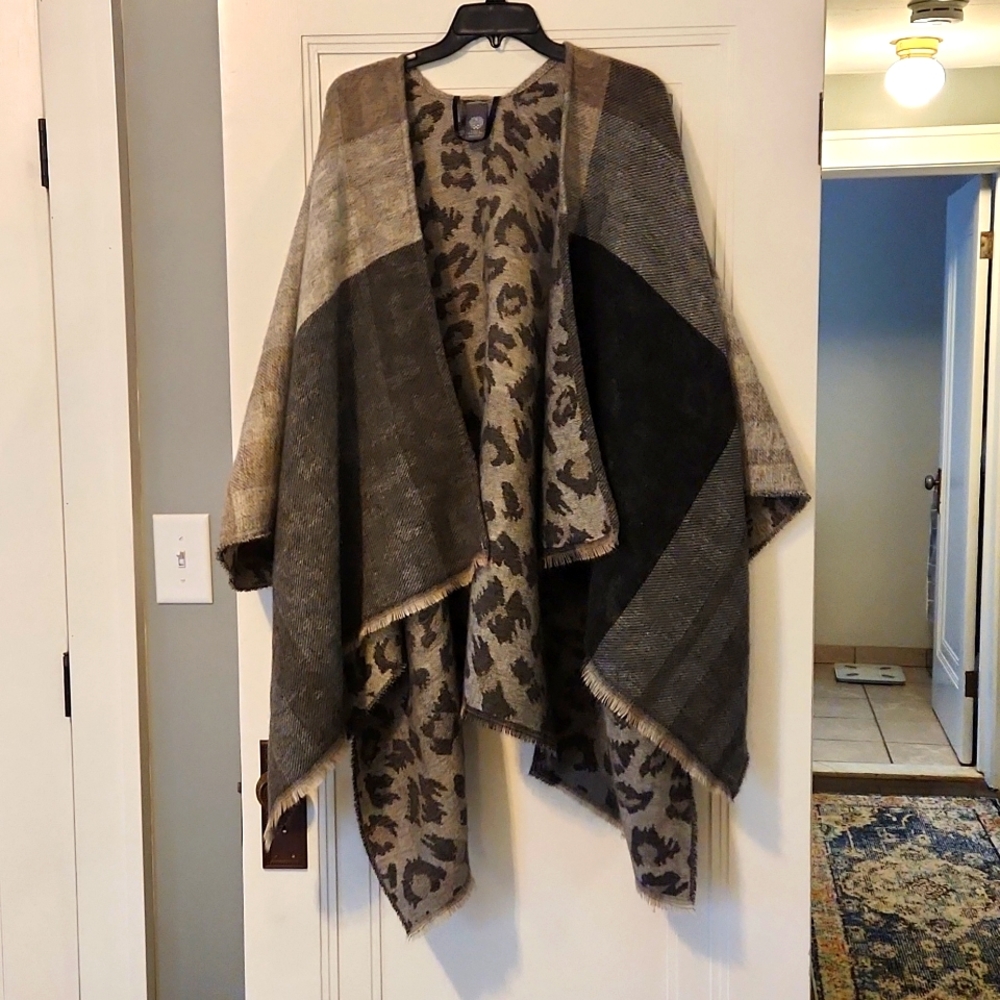 Vince Camuto poncho